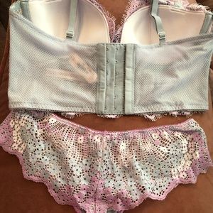 Victoria Secret Lingerie 34C/S
